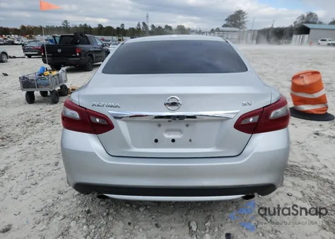 2018 Nissan Altima 2.5 из США, поврежденный, VIN 1N4AL3APXJC201662